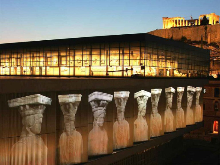 «Tα μυστικά των Καρυάτιδων» – Βραδινή ξενάγηση στο Nέο Μουσείο της Ακρόπολης