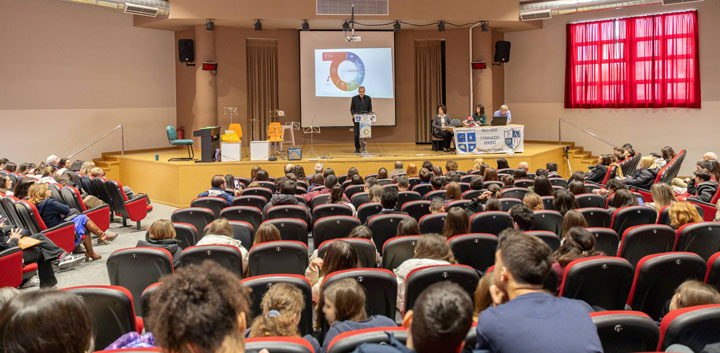 9ο  Μαθητικό Συμπόσιο  Γυμνασίων Μελών των Συνδεδεμένων Σχολείων της UNESCO Αττικής  στο Ράλλειο Γυμνάσιο – Λύκειο Θηλέων