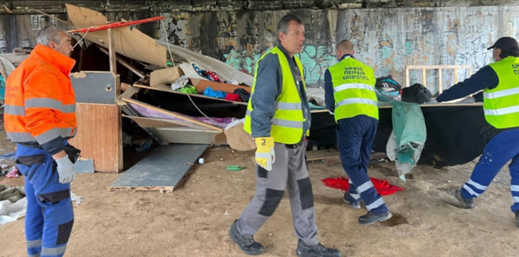 Συντονισμένη επιχείρηση Δήμου Πειραιά – ΕΛ.ΑΣ. για την απομάκρυνση παράνομα διαμενόντων  στο Νέο Φάληρο
