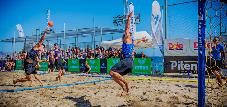 Με μεγάλη επιτυχία ολοκληρώθηκε το «Piraeus Beach Handball 2026» – Ο Πειραιάς στο επίκεντρο του ελληνικού beach handball